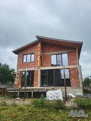 Къща в с. Ивайло Двухэтажный 224 кв.м РЗП 378 кв.м двор | Дома/Дачи | Ивайло