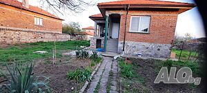 Имот Корект продава обз. Къща, с. Дълбок извор, обл. Пловдив Одноэтажный 70 кв.м РЗП 1360 кв.м двор | Дома/Дачи | Дълбок извор