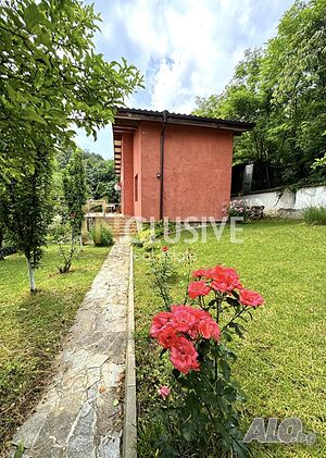 Продава Вила, София, област гр. Ботевград Двухэтажный 43.01 кв.м РЗП 558 кв.м двор | Дома/Дачи | Ботевград Ботевград