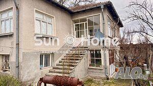 ИЗКЛЮЧИТЕЛНО ЗАПАЗЕНА ДВУЕТАЖНА КЪЩА С ГОЛЯМ ДВОР И ЛЯТНА КУХНЯ В СЕЛО СИВА РЕКА Двухэтажный 150 кв.м РЗП | Дома/Дачи | Сива река