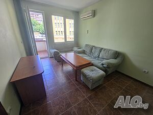 Двустаен топ център Двухкомнатная 45 кв.м Кирпич 2007 г. 3 этаж Не последний | Квартиры | Център Велико Търново