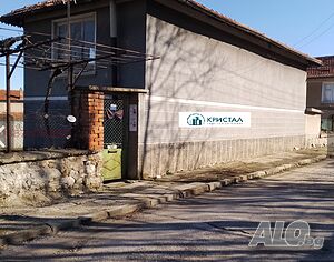 Двуетажна къща в Долнослав Двухэтажный 130 кв.м РЗП 661 кв.м двор | Дома/Дачи | Долнослав