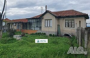 ИНВЕСТИРАЙ В СПОКОЙСТВИЕ! Продава се имот в с. Ръжево (обл. Пловдив) Одноэтажный 55 кв.м РЗП 1700 кв.м двор | Дома/Дачи | Ръжево