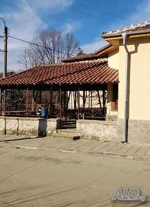 Къща с двор в центъра на с. Отец Паисиево Двухэтажный 200 кв.м РЗП 200 кв.м двор | Дома/Дачи | Отец Паисиево