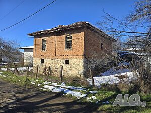 Продавам имот в Странджа планина, разположен в с. Факия, общ. Средец Двухэтажный 66 кв.м РЗП 315 кв.м двор | Дома/Дачи | Факия