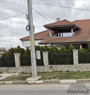 Двуетажна къща на калкан с допълнителна постройка, с. Разбойна Двухэтажный 160 кв.м РЗП 400 кв.м двор | Дома/Дачи | Разбойна