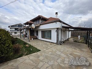 Обзаведена двуетажна къща на калкан, с. Разбойна Двухэтажный 160 кв.м РЗП 400 кв.м двор | Дома/Дачи | Разбойна