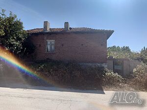 Самостоятелна Къща в Село Говедаре с над 850 м2 Двор Двухэтажный 140 кв.м РЗП 850 кв.м двор | Дома/Дачи | Говедаре