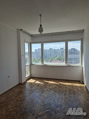 Многостаен апартамент под наем, център Многокомнатная 120 кв.м Необставленная Последний этаж | Квартиры, Комнаты | Център Хасково