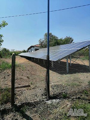 Имот с къща и ФЕЦ 30 kwp + 80 kwp за строеж Одноэтажный 40 кв.м РЗП 935 кв.м двор | Дома/Дачи | Суходол