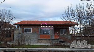 Продавам къща в село Добрич община Димитровград Одноэтажный 70 кв.м РЗП 1600 кв.м двор | Дома/Дачи | Добрич