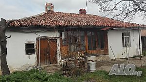 В централната част Одноэтажный 60 кв.м РЗП 3280 кв.м двор | Дома/Дачи | Блатец