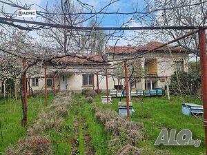 60 кв.м РЗП 1150 кв.м двор Одноэтажный 60 кв.м РЗП 1150 кв.м двор | Дома/Дачи | Тръстеник