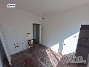 Едностаен апартамент 62 кв.м Гредоред 1989 г. 3 етаж Последен етаж Однокомнатная 62 кв.м Балочное перекрытие 1989 г. 3 этаж Последний этаж | Квартиры | Долна Митрополия
