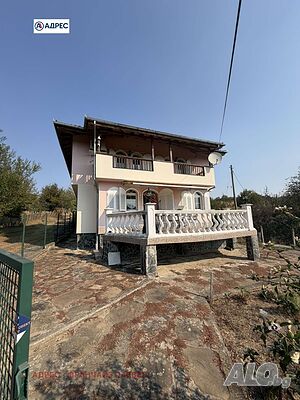 198 кв.м РЗП 1901 кв.м двор | Дома/Дачи | Старо село