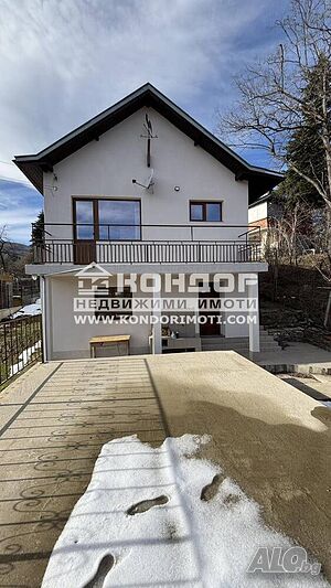 Самостоятелна къща с. Гълъбово Двухэтажный 104 кв.м РЗП 430 кв.м двор | Дома/Дачи | Гълъбово