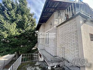 Къща с двор и гараж Трехэтажный 146 кв.м РЗП | Дома/Дачи | Гълъбово