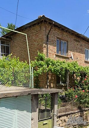 Продава Тухлена Къща в гр. Попово Двухэтажный 80 кв.м РЗП 140 кв.м двор | Дома/Дачи | Център Попово
