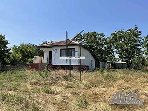 Къща с голям двор и гледка в с. Баново 60кв.м. Одноэтажный 60 кв.м РЗП 1144 кв.м двор | Дома/Дачи | Баново