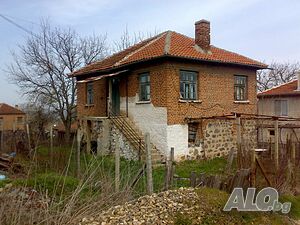 Продава се къща в живописно село Кирово Двухэтажный 100 кв.м РЗП 370 кв.м двор | Дома/Дачи | Кирово