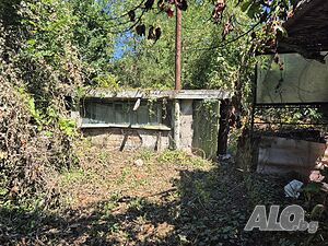 Продавам имот на 10ti-км. люляците в Русе Одноэтажный 29 кв.м РЗП 840 кв.м двор | Дома/Дачи | Долапите Русе