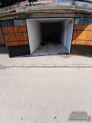 Продавам гараж Гараж (самостоятельный) 21 кв.м | Гаражи, Парковочные места | Нов Център Смолян