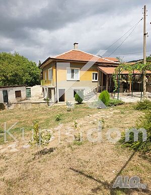 Къща за продажба в с. Змейово Двухэтажный 250 кв.м РЗП 1360 кв.м двор | Дома/Дачи | Змейово
