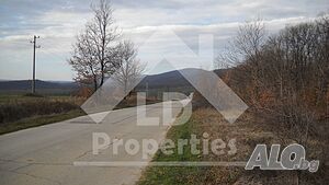 Парцел в регулация до дъбова гора в с. Бърдарево, обл. Варна Продажа 1532 кв.м Под застройку (УПИ) Без электричества Без воды | Участки под застройку, Инвестиционные проекты | Бърдарево