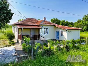Едноетажна къща с ремонт в село Суходол, община Средец, област Бургас Одноэтажный 105 кв.м РЗП 1500 кв.м двор | Дома/Дачи | Суходол