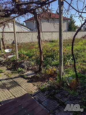 Къща с гараж на асфалтирана улица Одноэтажный 100 кв.м РЗП 680 кв.м двор | Дома/Дачи | Кочево