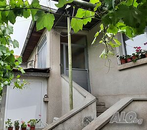 Двуетажна къща в гр. Съединение Двухэтажный 100 кв.м РЗП 1000 кв.м двор | Дома/Дачи | Съединение