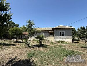 Голяма Къща и стопанска постройка - 27км от морският бряг(Дуранкулак) Одноэтажный 367 кв.м РЗП 2788 кв.м двор | Дома/Дачи | Сираково
