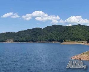 уникален парцел с прекрасен изглед към язовира в регулация с. Тополчане подходящ за къща за гости Продажа 1170 кв.м Под застройку (УПИ) Без электричества Без воды | Участки под застройку, Инвестиционные проекты | Тополчане