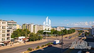 Изключително функционален тристаен апартамент с отделна кухня, три тераси и невероятна панорама към .. Трехкомнатная 102 кв.м Кирпич 2014 г. 4 этаж Не последний | Квартиры | Меден Рудник Бургас