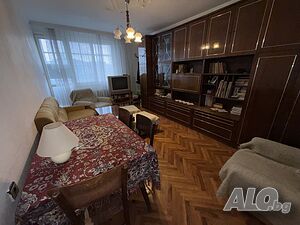 1291-Продава се тристаен апартамент с гараж в кв. ”Възраждане” Трехкомнатная 81 кв.м Кирпич 1982 г. Не последний | Квартиры | Възраждане Разград