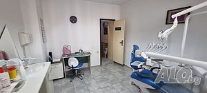 ТО-90-Продават се два оборудвани стоматологични кабинета в центъра на града! Магазин Офис Медицинский кабинет Салон красоты 70 кв.м Первый наземный этаж Кирпич Готовый (законченный) | Магазины, Офисы | Център Разград