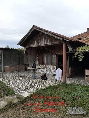 Къща в село Върбица Двухэтажный 200 кв.м РЗП 2000 кв.м двор | Дома/Дачи | Върбица