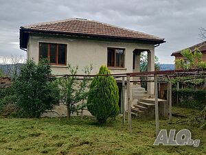 Къща в с. Сърцево Двухэтажный 78 кв.м РЗП 980 кв.м двор | Дома/Дачи | Сърцево