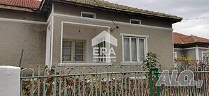Едноетажна къща за основен ремонт в с. Соколово област Добрич Одноэтажный 97 кв.м РЗП 526 кв.м двор | Дома/Дачи | Соколово