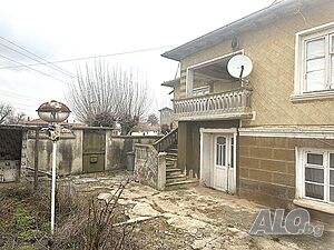 Продава къща с фотоволтаична централа Двухэтажный 160 кв.м РЗП 3800 кв.м двор | Дома/Дачи | Гранит