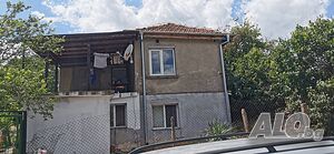 Продавам къща в село Калчево обл Ямбол Двухэтажный 122 кв.м РЗП 1300 кв.м двор | Дома/Дачи | Калчево