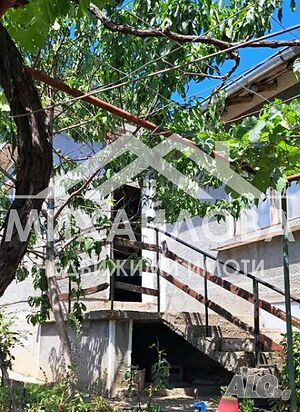 ПРОДАВА СЕ ДВУЕТАЖНА КЪЩА В С. ЛЮЛЯК, ОБЛ. СТАРА ЗАГОРА Одноэтажный 140 кв.м РЗП | Дома/Дачи | Люляк