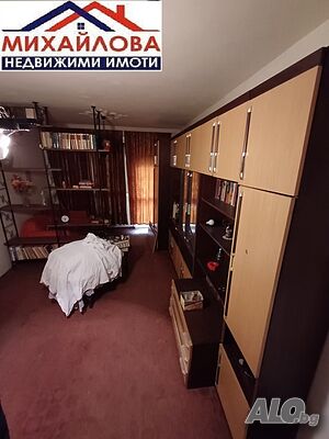 Тристаен апартамент Трехкомнатная 77 кв.м Кирпич 1975 г. 4 этаж Не последний | Квартиры | Раднево