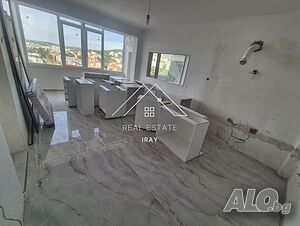 Тристаен ЧИСТО НОВ ПОЛУобзаведен апартамент - Център, БКП Трехкомнатная 63 кв.м Крупнопанельная опалубка/Скользящая опалубка 1970 г. 14 этаж Не последний | Квартиры | Център Стара Загора