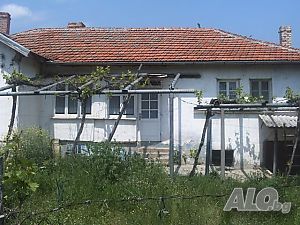 СЕЛСКА ВИЛА близо до Харманли Одноэтажный 100 кв.м РЗП 1600 кв.м двор | Дома/Дачи | Черепово