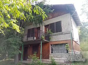 Граници и вашата планинска почивка, вила с. Реброво, гр. Своге, двуетажна с двор 500м2 Двухэтажный 66 кв.м РЗП 500 кв.м двор | Дома/Дачи | махала Преслап Реброво