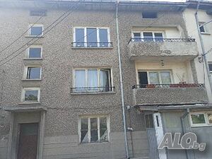 Продавам/бартер етаж от къща Дупница Этаж от дома 108 кв.м РЗП 400 кв.м двор | Дома/Дачи | кв. Подина Дупница