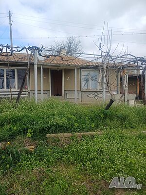 Къща в с. Научене Двухэтажный 100 кв.м РЗП 6000 кв.м двор | Дома/Дачи | Научене