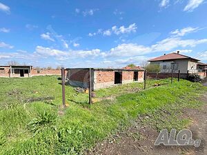 УПИ със започнат строеж, Караджалово Продажа 780 кв.м Не находится в планировке Без электричества Без воды | Участки под застройку, Инвестиционные проекты | Караджалово