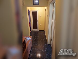 Просторен обзаведен тристаен апартамент, 90 кв.м, в саниращ се блок - ж.к. „Дружба“, Сливен Трехкомнатная 90 кв.м Панель 1985 г. 4 этаж Не последний | Квартиры | Дружба Сливен